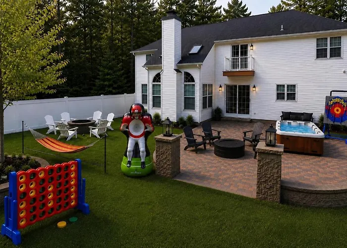 Luxury 5Br Family Retreat | Hot Tub | Game Room | 2 Fire Pits | Resort Amenities
